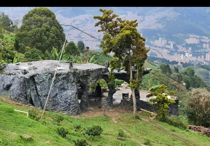Campeggio a Medellín
